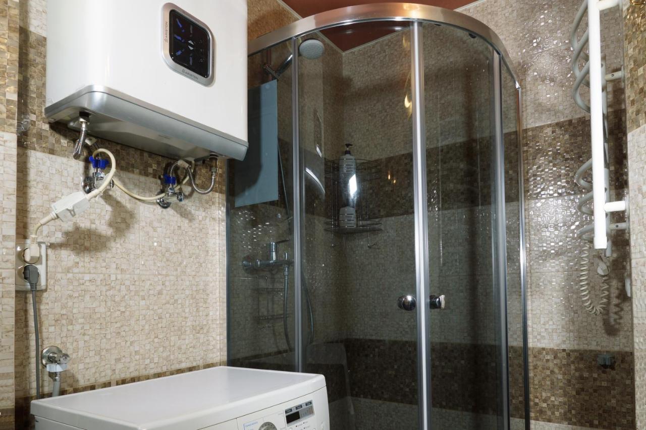 2 Rooms Semi-Luxury Apt On 39-H Nezalezhnoi Ukrаiny Street Next To The City Council Zaporizhia Exterior foto