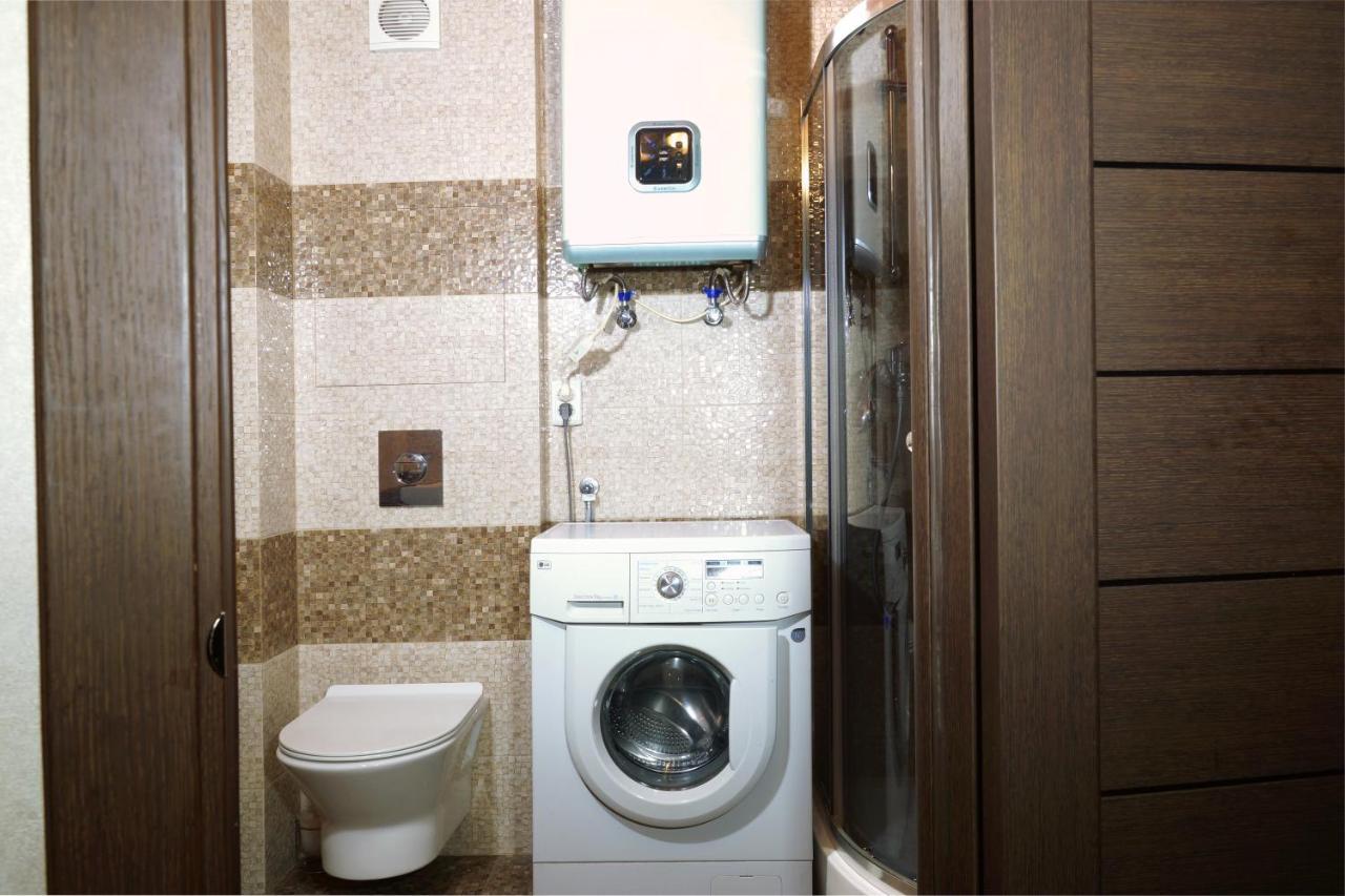 2 Rooms Semi-Luxury Apt On 39-H Nezalezhnoi Ukrаiny Street Next To The City Council Zaporizhia Exterior foto